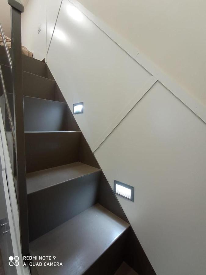 The Small House In Naples Apartment ภายนอก รูปภาพ